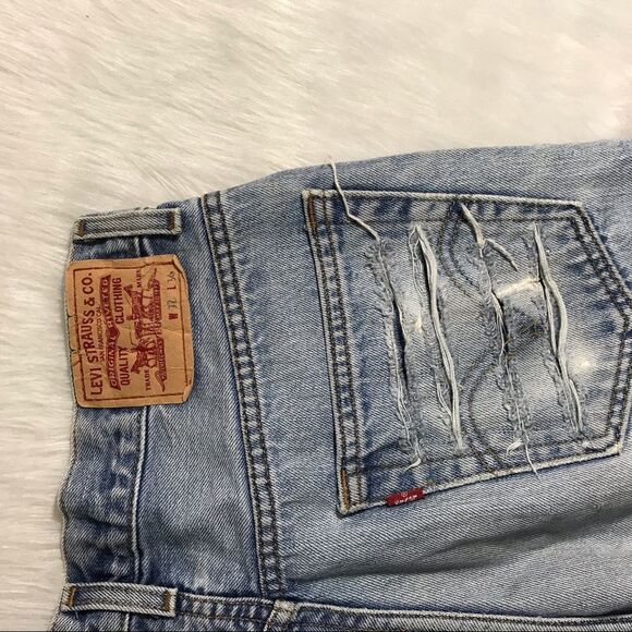 Levi’s    - Picture 5 of 8